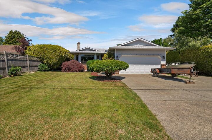 Property Photo:  324 Parkway Dr  BC V9W 1W7 
