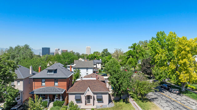Property Photo:  87 N H St  UT 84103 