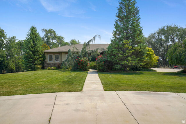 Property Photo: 731 W 700 N UT 84003
