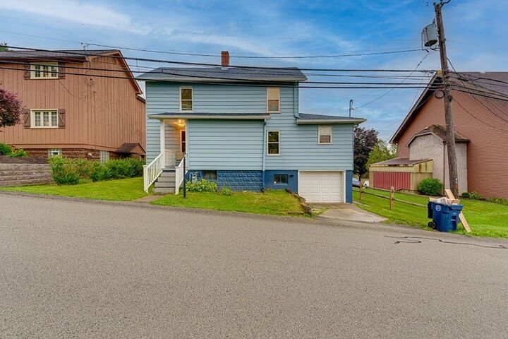 Property Photo:  1016 Walnut St  PA 15636 