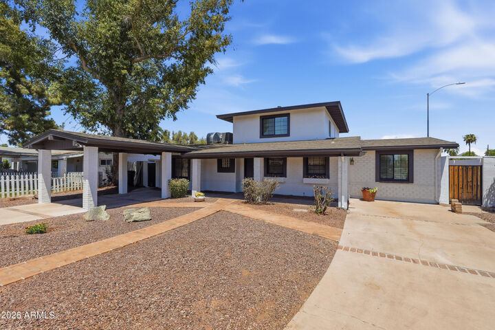 Property Photo: 7001 N 14th Street AZ 85020