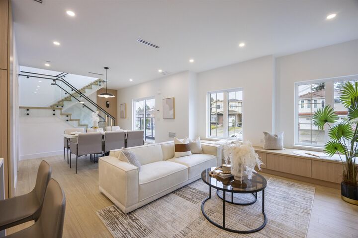 7353 12th Avenue 4 — photo 1