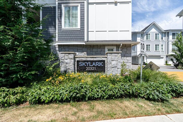 Property Photo: 20321 80 Avenue 41 BC V2Y 3S3