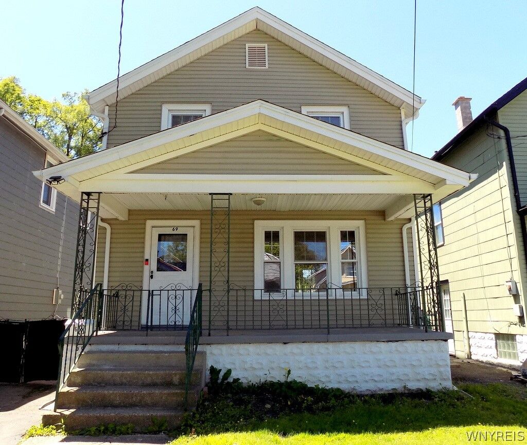 Property Photo:  69 Lockwood Avenue  NY 14220 
