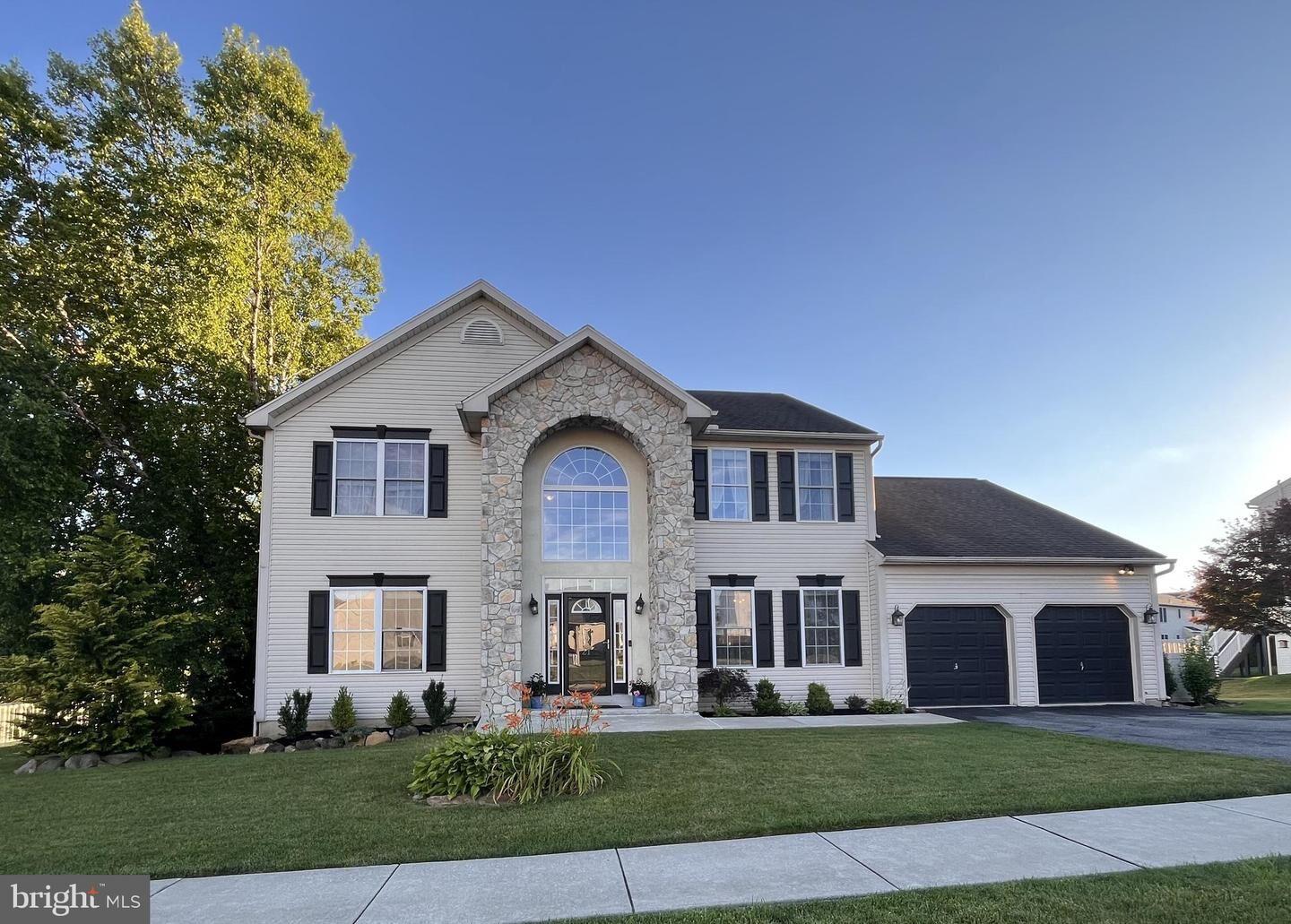 Property Photo:  21 Shelly Drive  PA 19608 