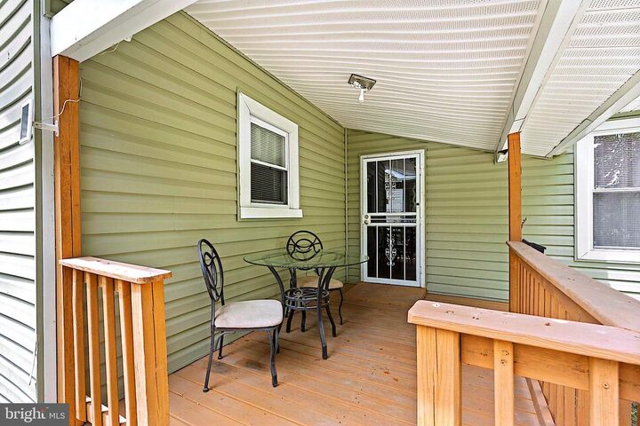 Property Photo:  302 Quackenbos Street NW  DC 20011 
