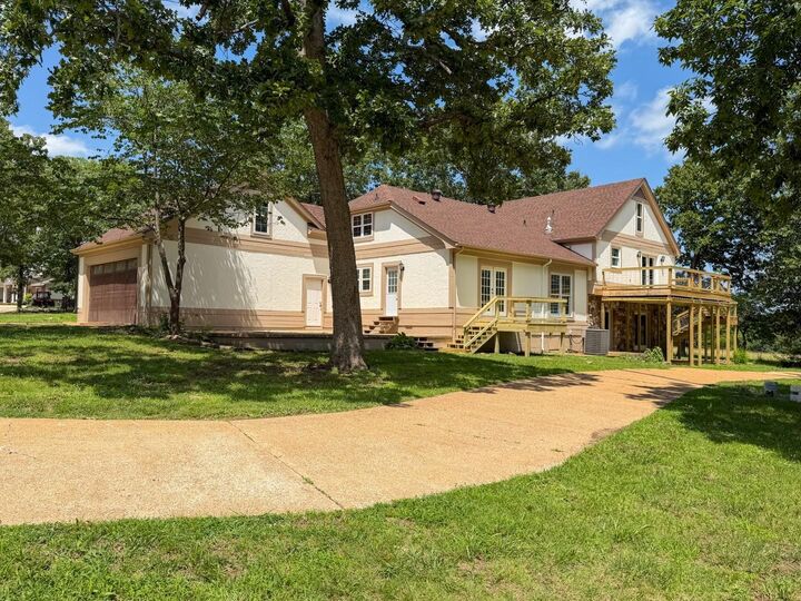 Property Photo:  201 E Marshall Drive  AR 72529 