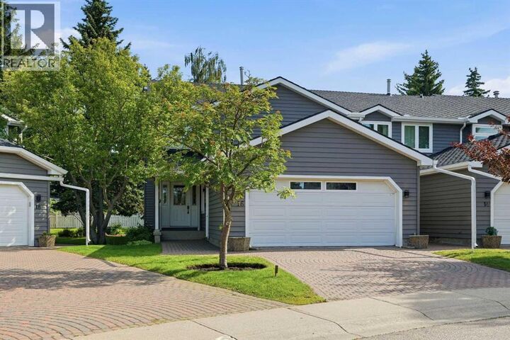 Property Photo:  16 Wood Crescent Southwest  AB T2W 4B6 