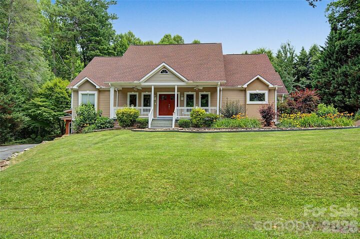 Property Photo:  312 Benjamin Way  NC 28792 