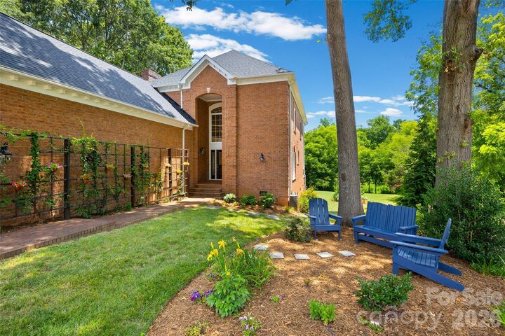 Property Photo:  636 Landsdowne Court  SC 29708 