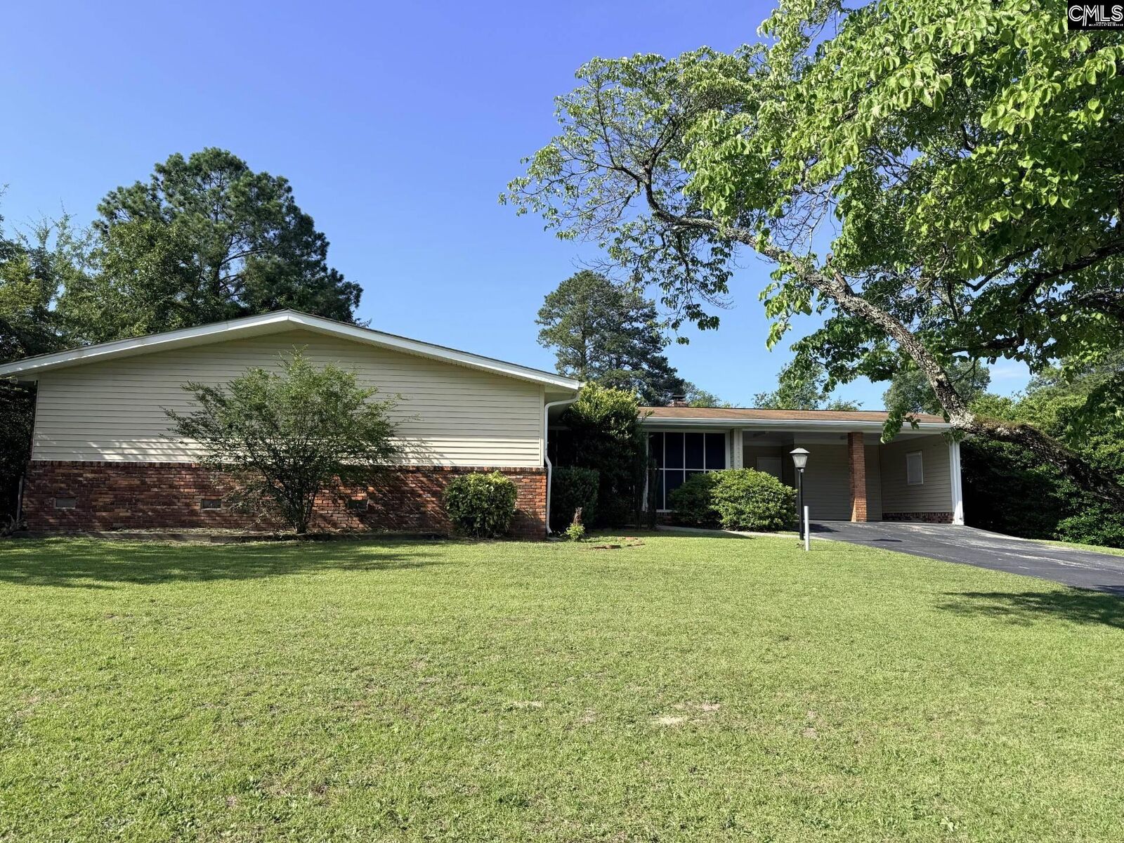 Property Photo:  8704 Gnadenhunt  SC 29209 