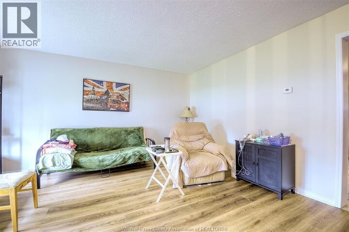 Photo de la propriété:  9445 Alten Drive  ON N8R 1V9 