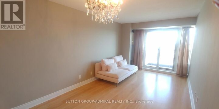 Property Photo:  7 North Park Road #1712  ON L4J 0C9 