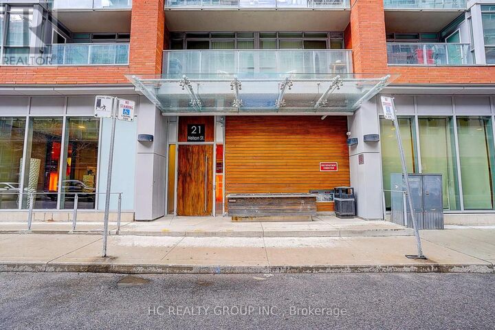 Property Photo:  21 Nelson Street 705  ON M5V 1T8 