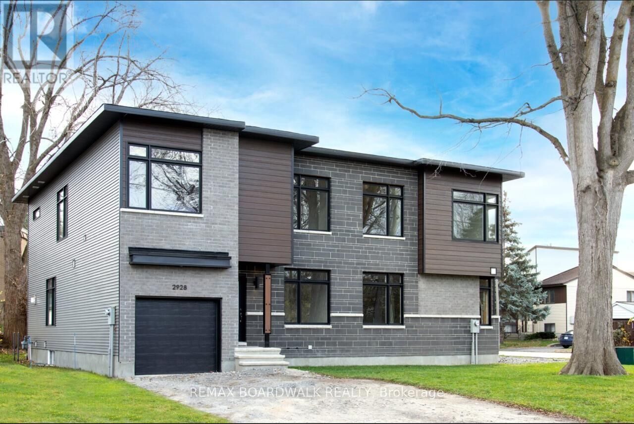 Property Photo:  2928 Ahearn Avenue  ON K2B 6Z9 