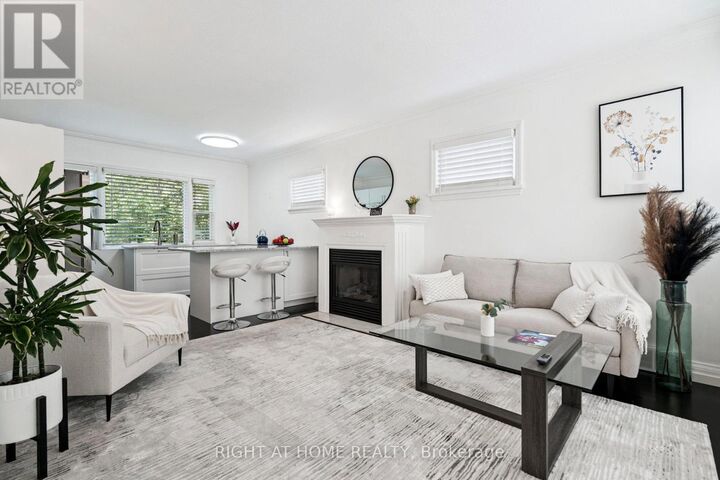 Property Photo:  105 Glenridge Avenue  ON L2R 4X5 