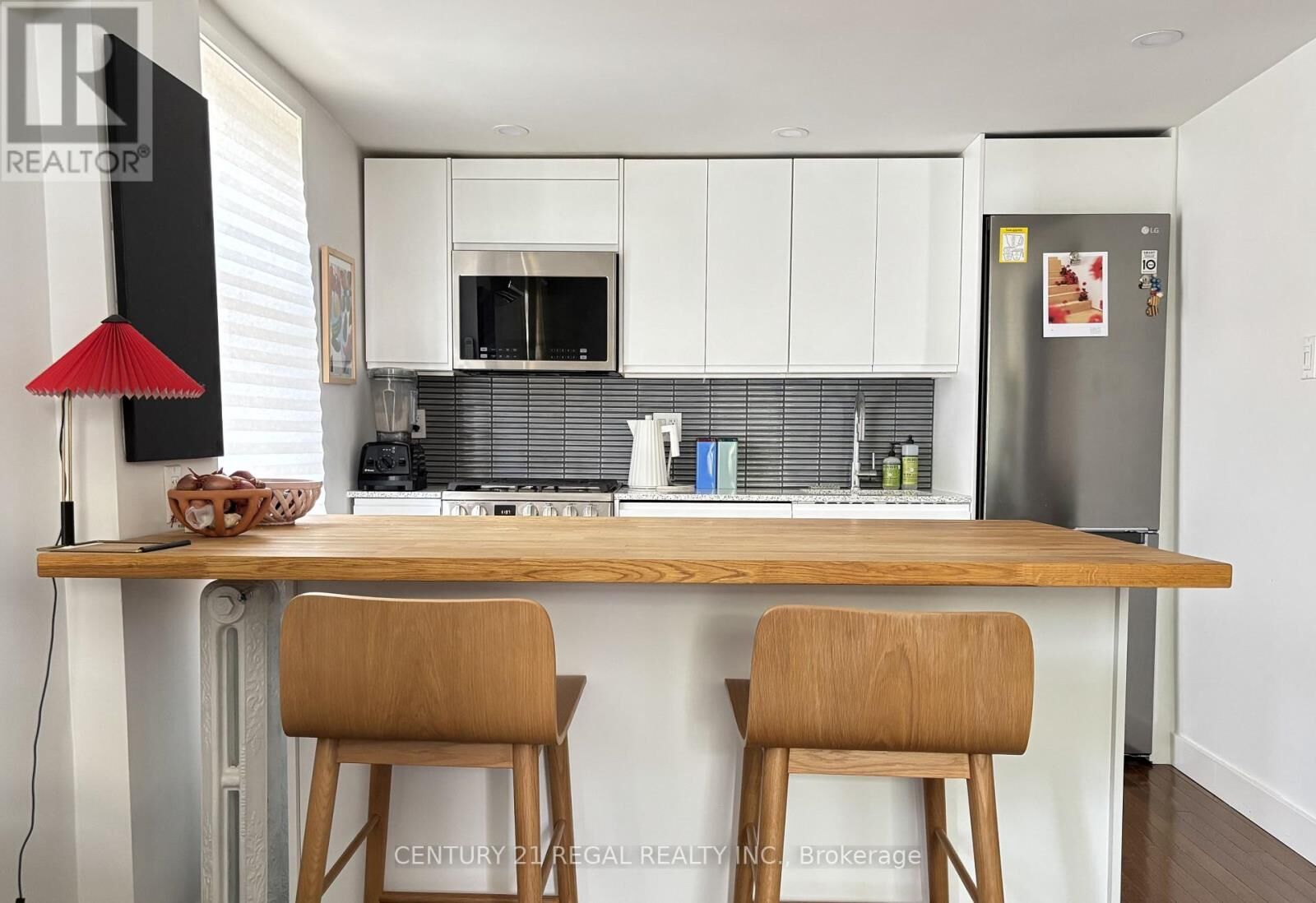 Property Photo:  89 Gladstone Avenue 3  ON M6J 3K7 