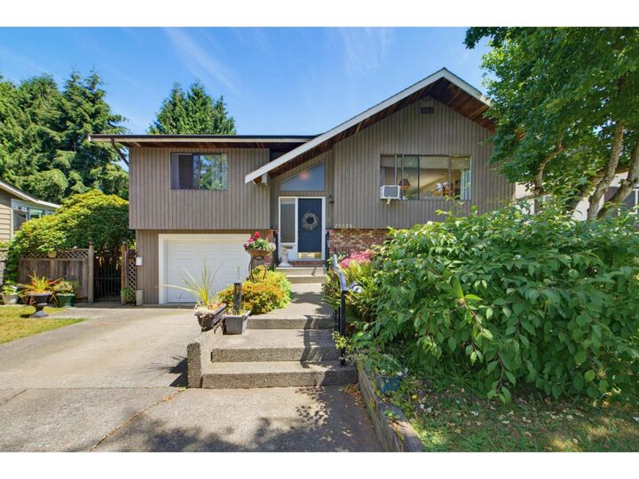 Photo de la propriété:  15578 Poplar Drive  BC V4A 5H8 