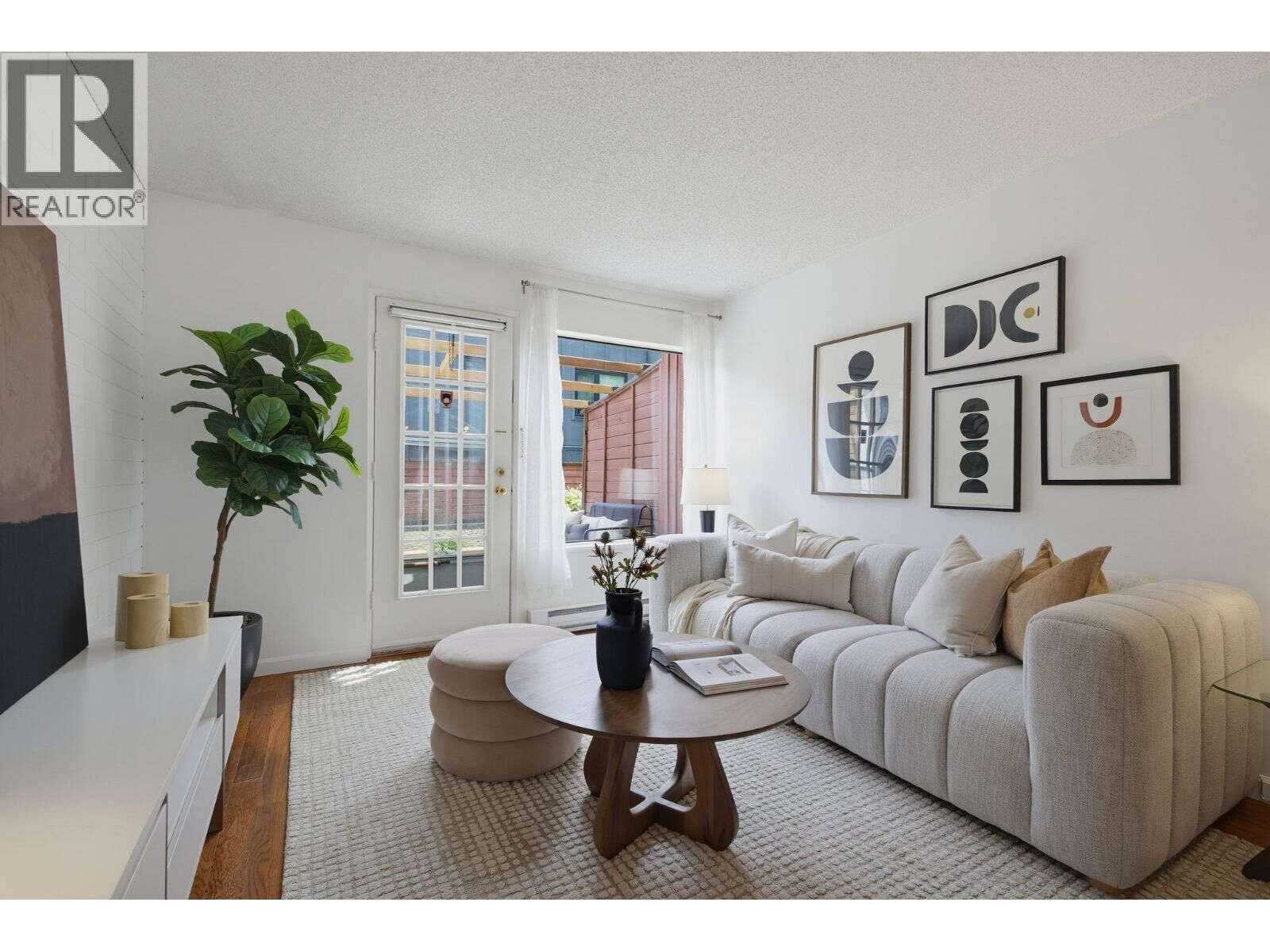 Photo de la propriété:  719 East 31st Avenue 14  BC V5V 2W9 
