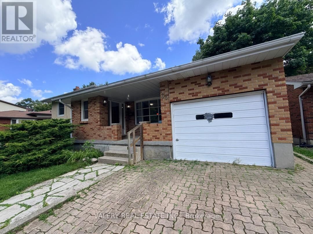 Property Photo:  63 Paperbirch Crescent Street B  ON N6G 1L8 
