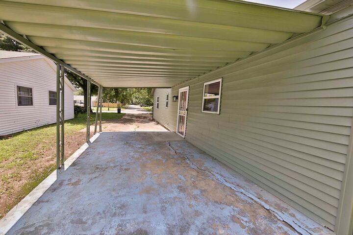 Property Photo:  707 Balfour Road  AR 72301 