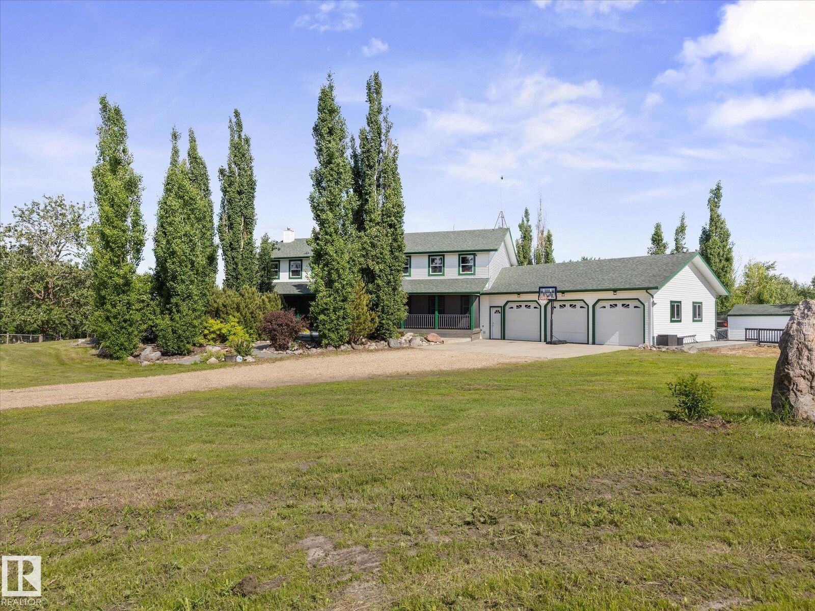 Property Photo:  51559 Rge Road 204  AB T8G 1G3 