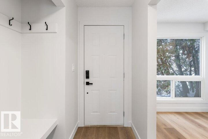 Property Photo:  324 Grandin Village  AB T8N 2R6 