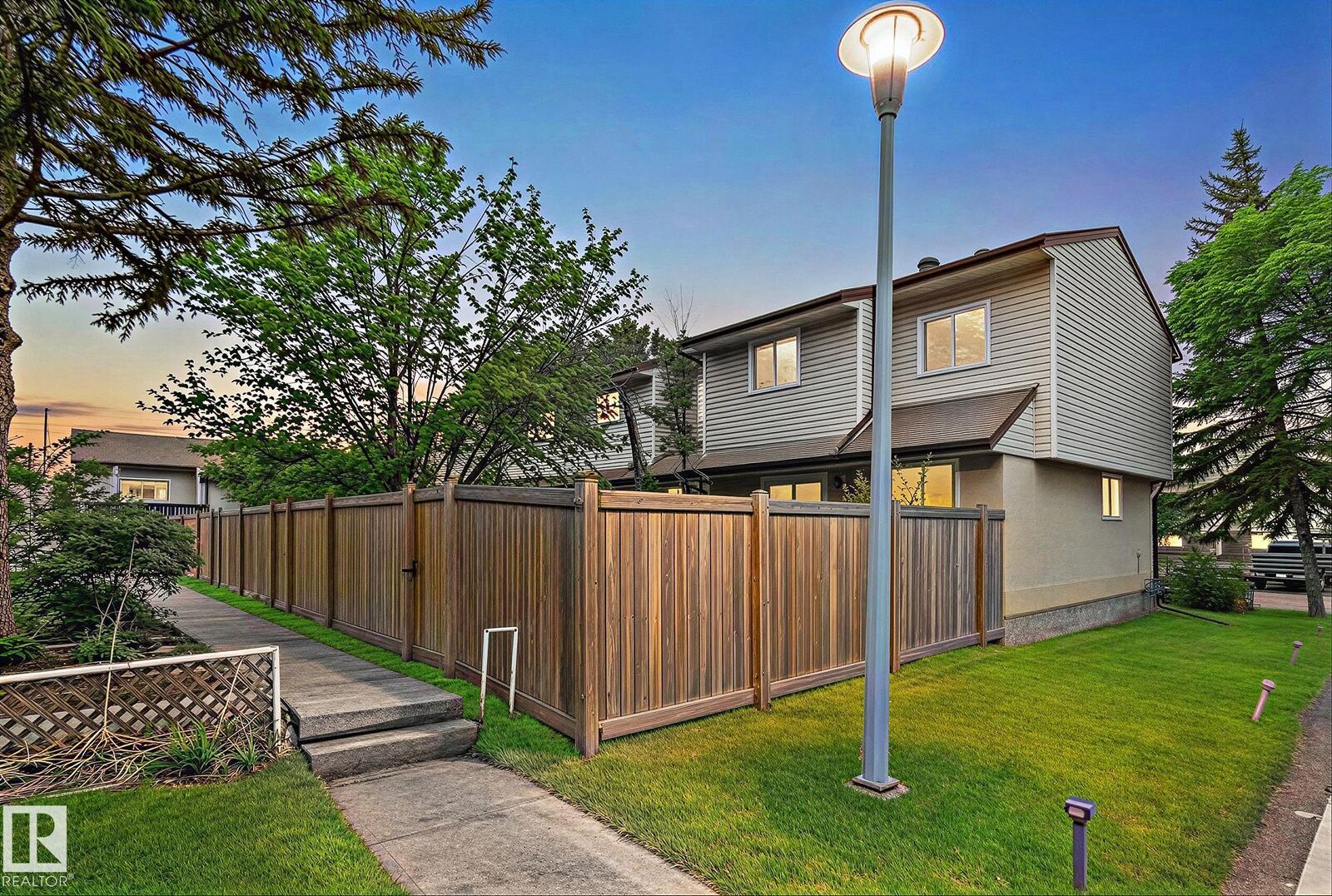 Property Photo:  1767 Lakewood Road NW  AB T6K 3B8 