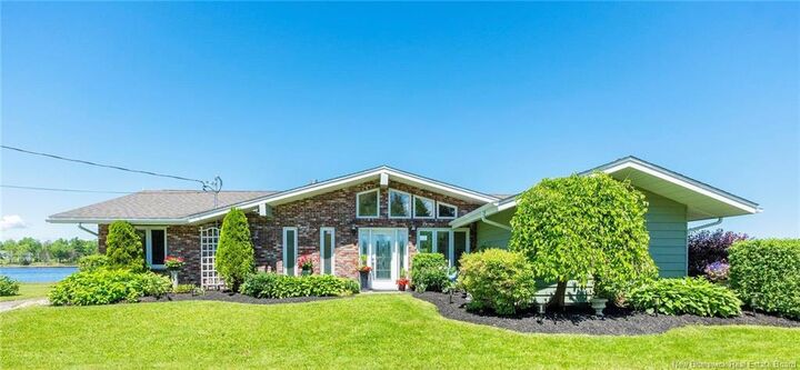 14 Aline Avenue — photo 1