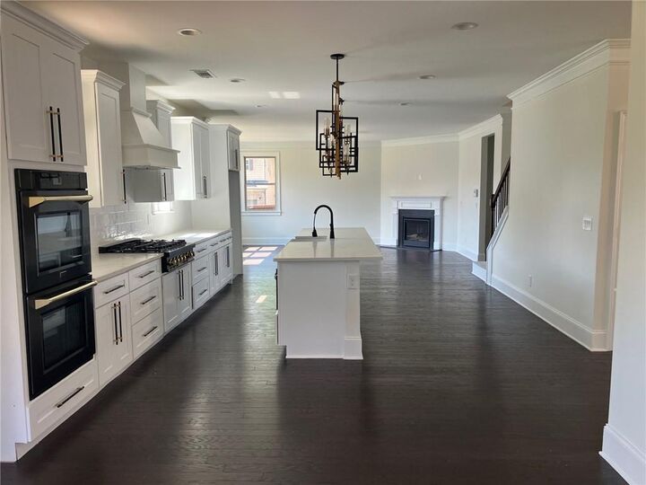 Property Photo:  301 Lowell Street  GA 30331 
