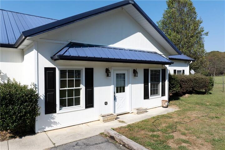 Property Photo: 3121 Centerville Rosebud Road GA 30039