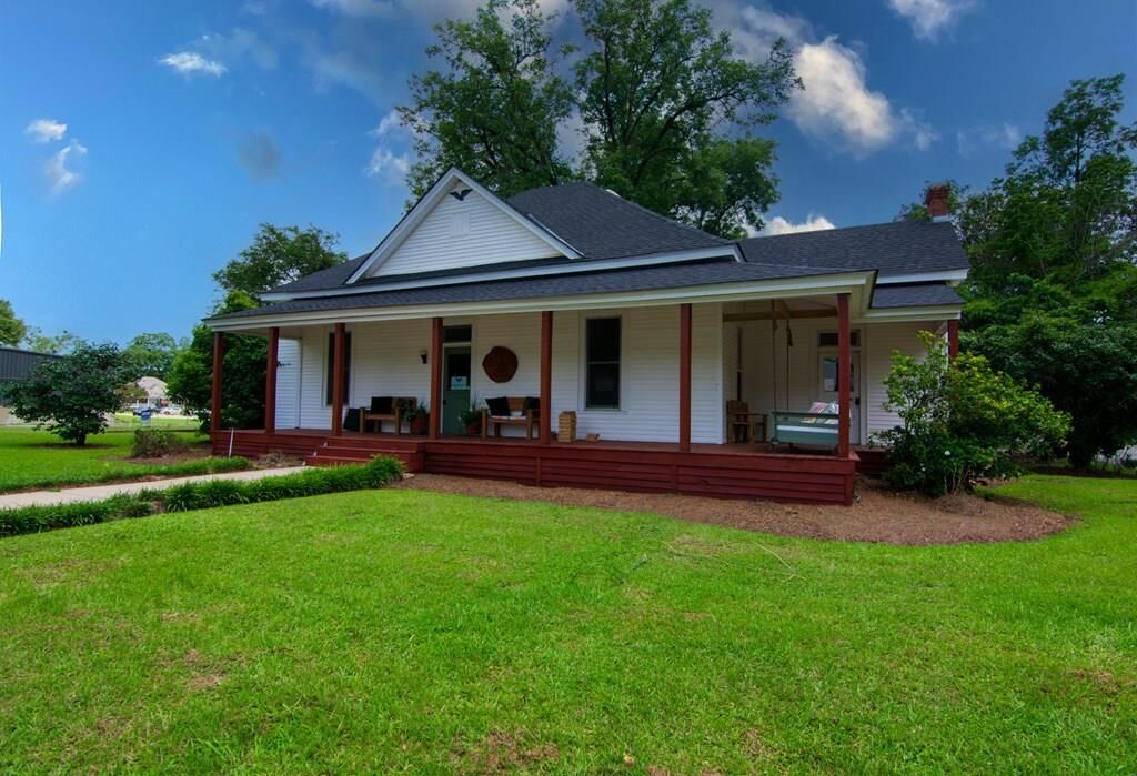 Property Photo: 322 Fort Lane GA 31811
