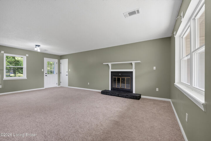 Property Photo:  450 Pearman Ave  KY 40160 