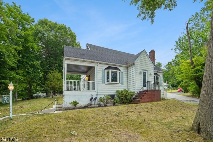 Property Photo:  72 Lake Dr East  NJ 07470 
