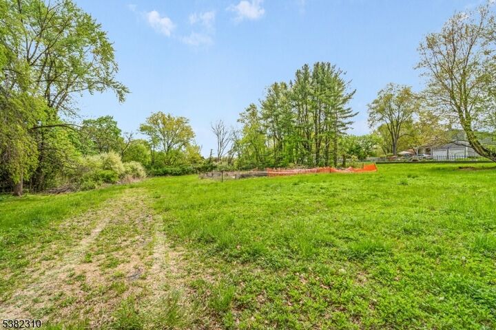 Property Photo:  10 Concord Rd  NJ 08833 