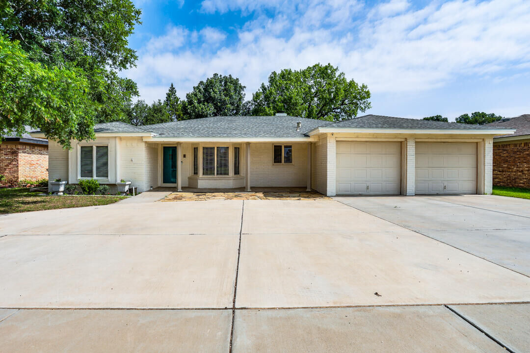 Property Photo: 3708 76th Street TX 79423