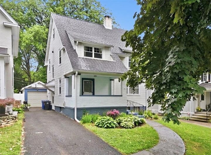 Property Photo:  443 E Washington Ave  PA 18017 