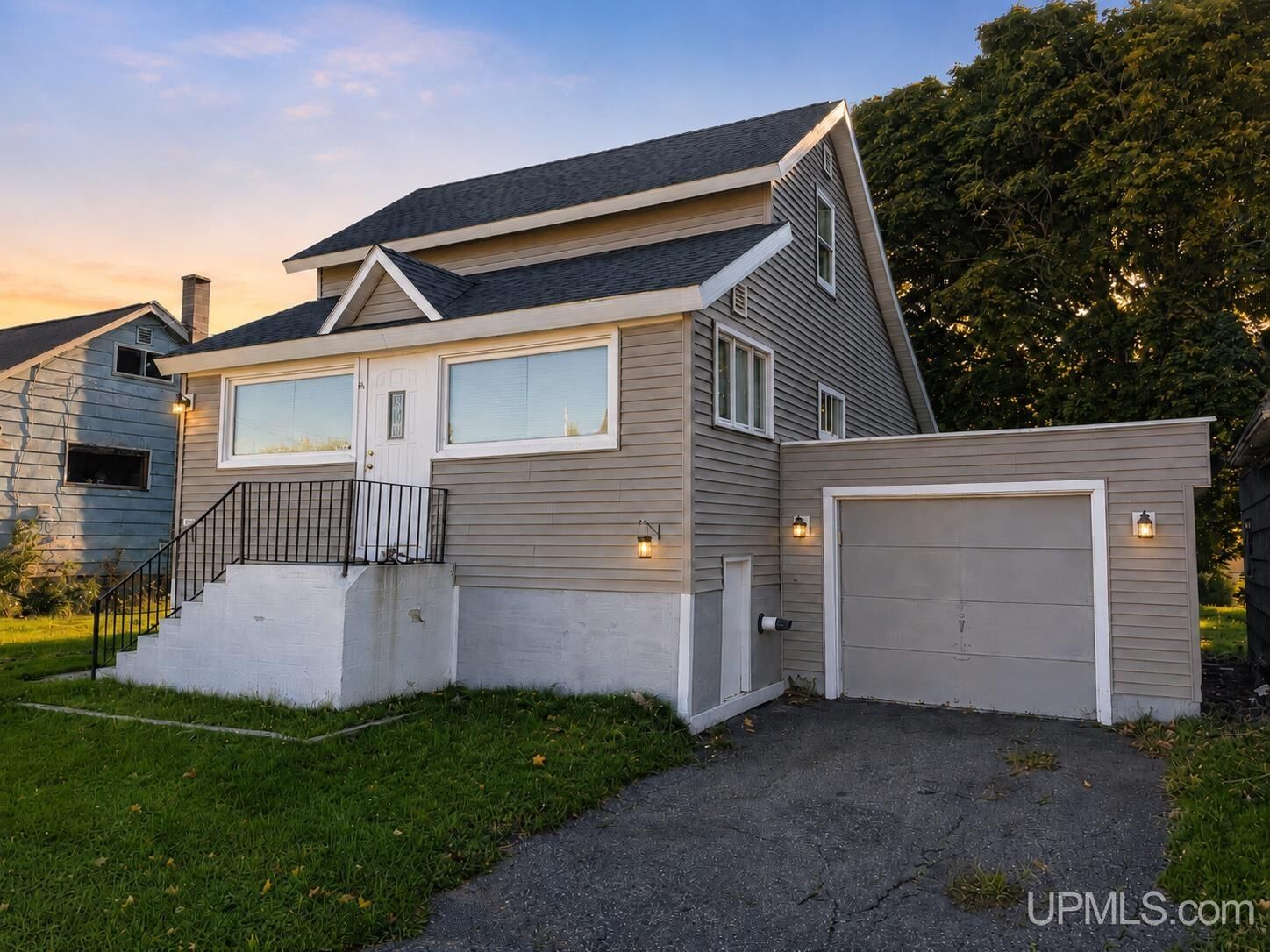 Property Photo: 56714 Rockland Street MI 49913