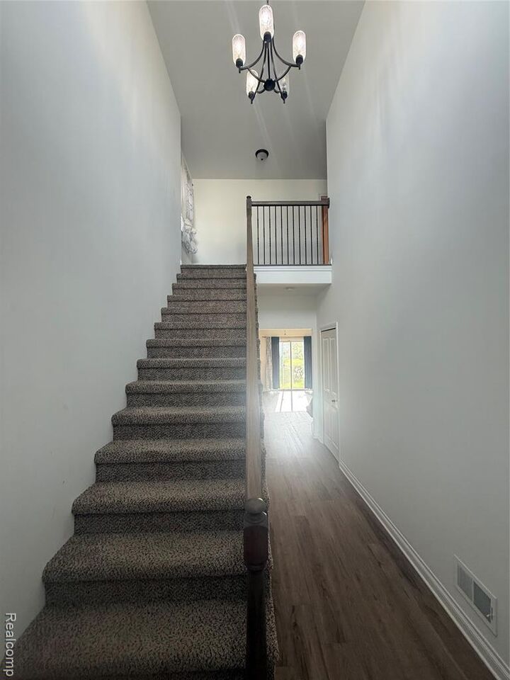 Property Photo:  11849 Hines Place Drive  MI 48150 1649 