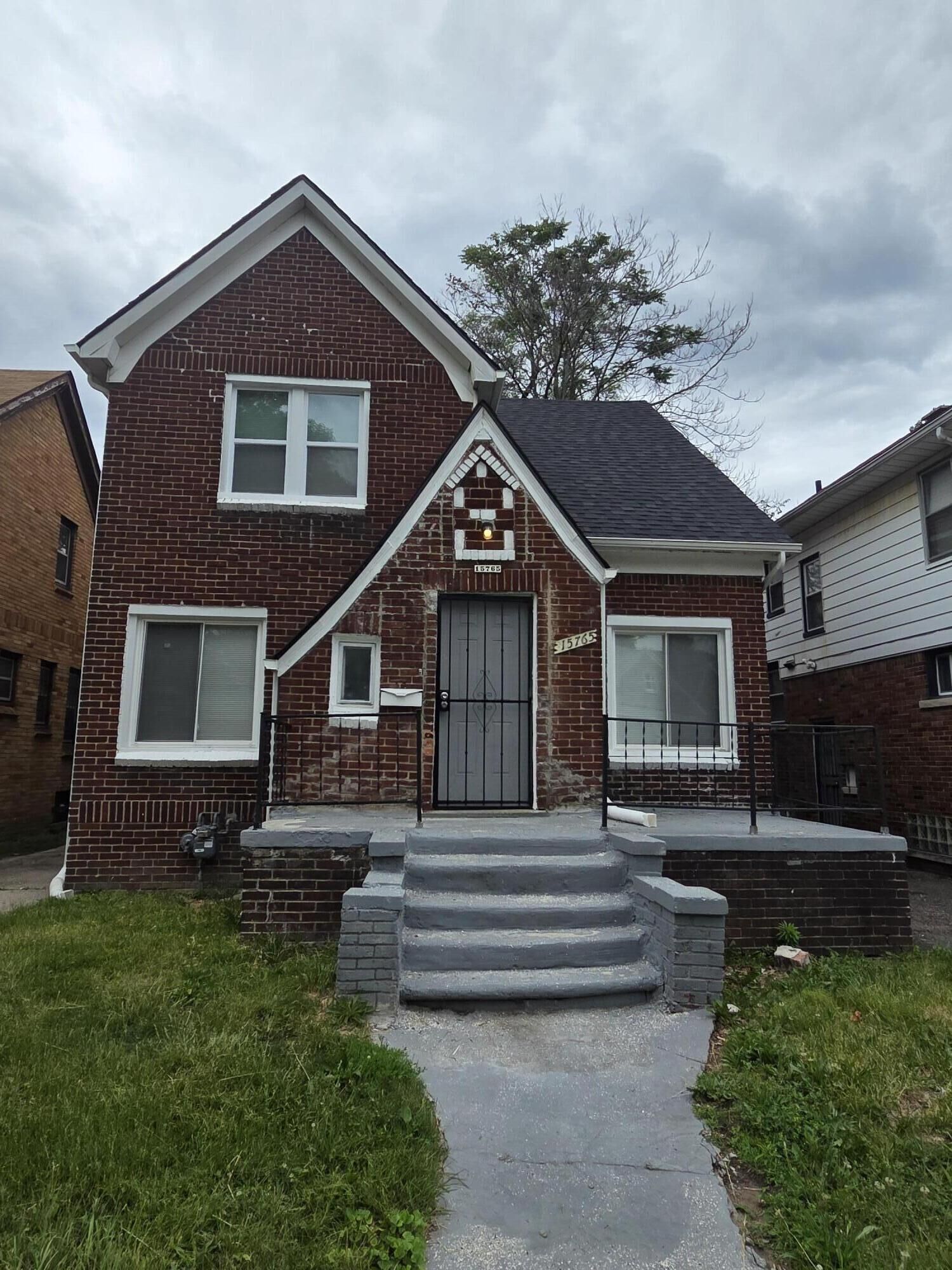 Property Photo:  15765 Ward Avenue  MI 48227 
