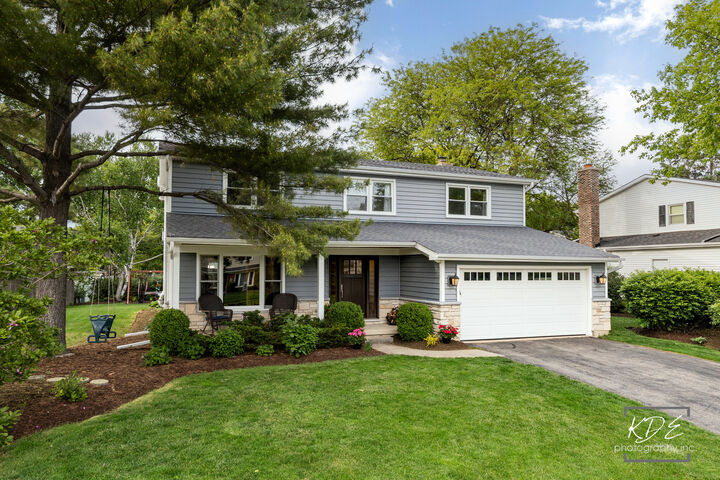 Property Photo:  605 Hyde Park Lane  IL 60565 