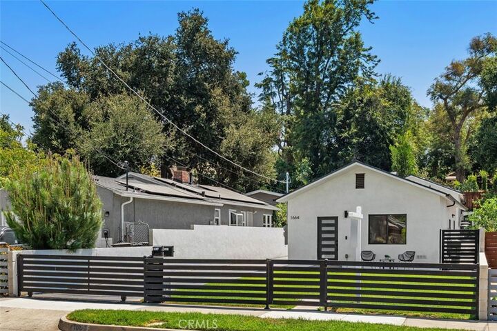 Property Photo:  1664 Glen Avenue  CA 91103 