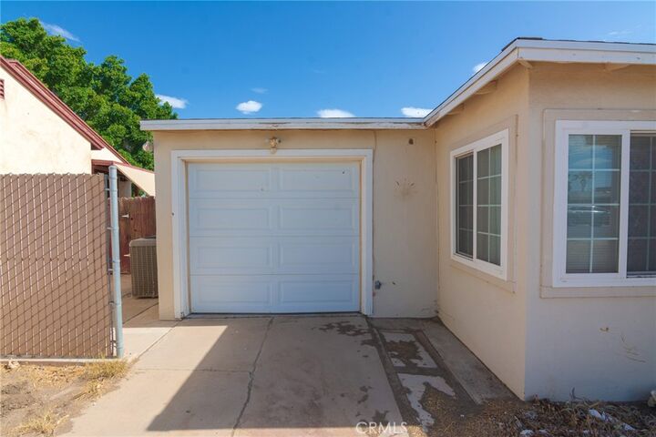 Property Photo:  414 W C  CA 92227 