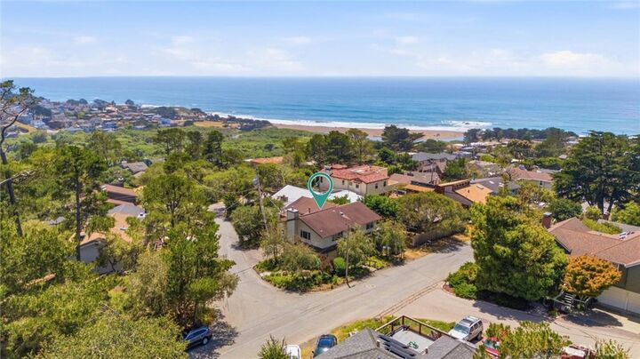 Property Photo:  490 Warwick Street  CA 93428 