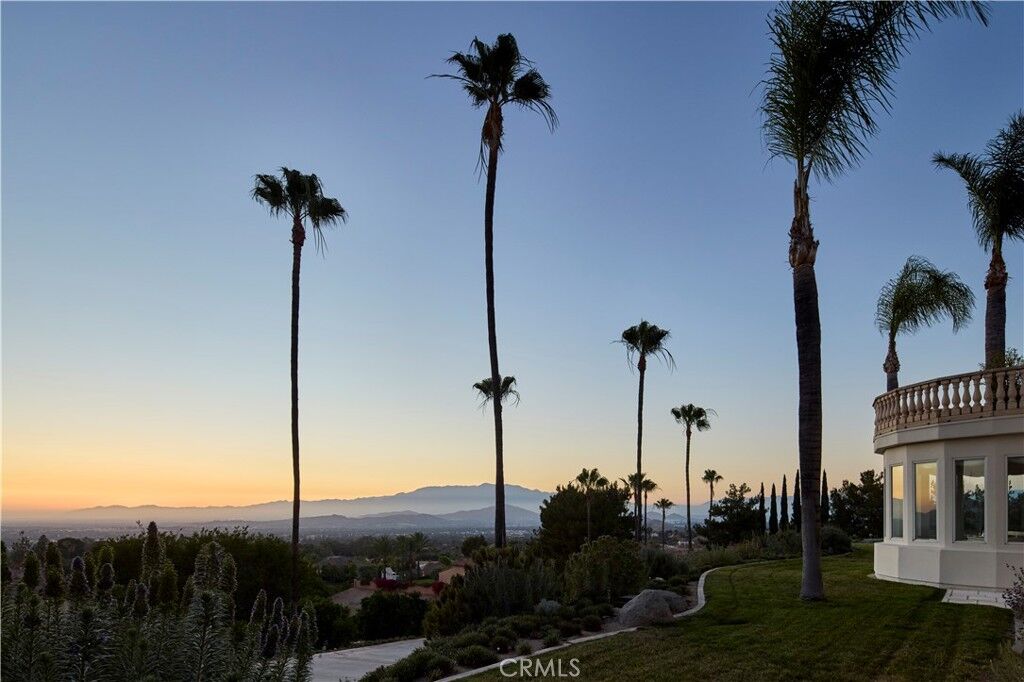 Property Photo: 2019 Polo Court CA 92506