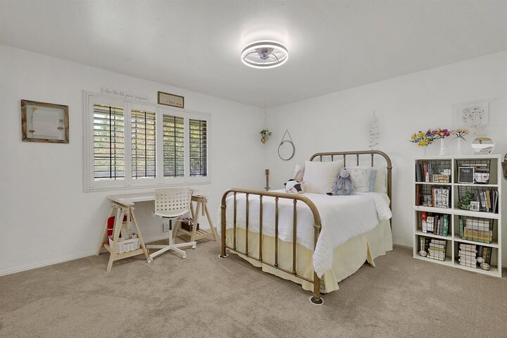 Property Photo: 1213 Gary Way CA 95608
