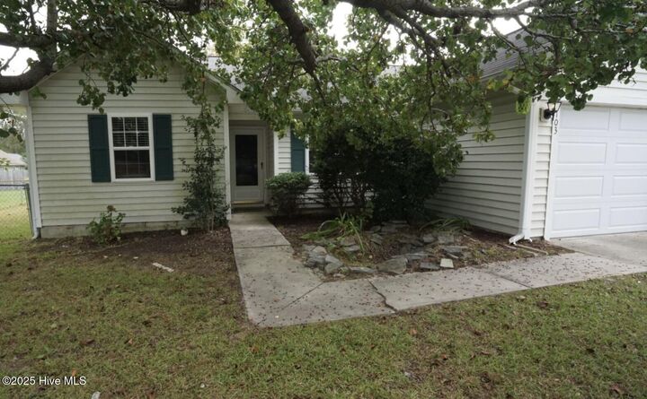 Property Photo:  103 Eastgate Drive  NC 28540 