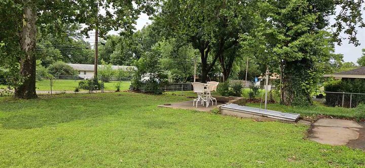 Property Photo:  2112 Juanito Ave.  OK 74604 
