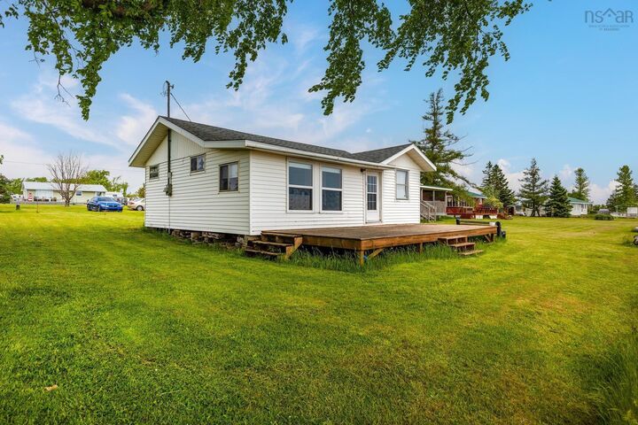 Property Photo:  54 Poplar Lane  NS B0K 1V0 