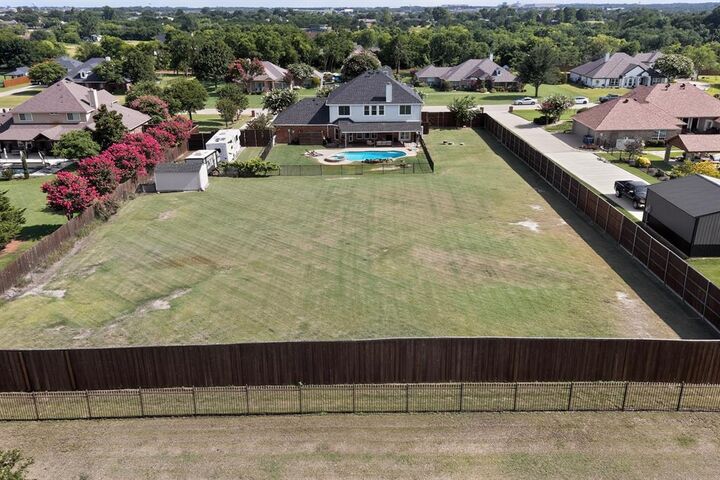 Property Photo:  2336 Saddlebrook Lane  TX 75087 